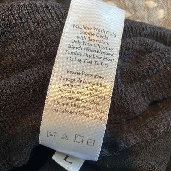 Anthropologie Balck top. - Picture 7 of 7